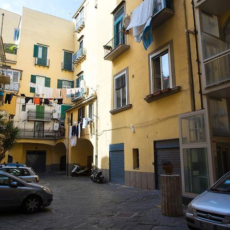 Palazzo 15 Napoli Bed & Breakfast Exterior photo