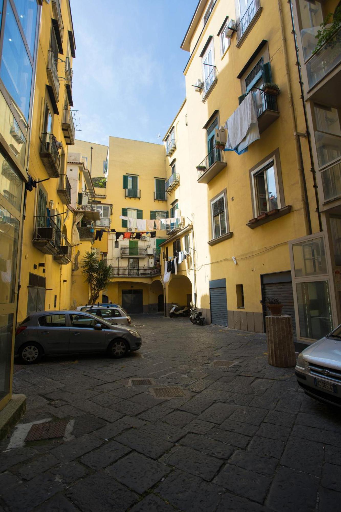 Palazzo 15 Napoli Bed & Breakfast Exterior photo