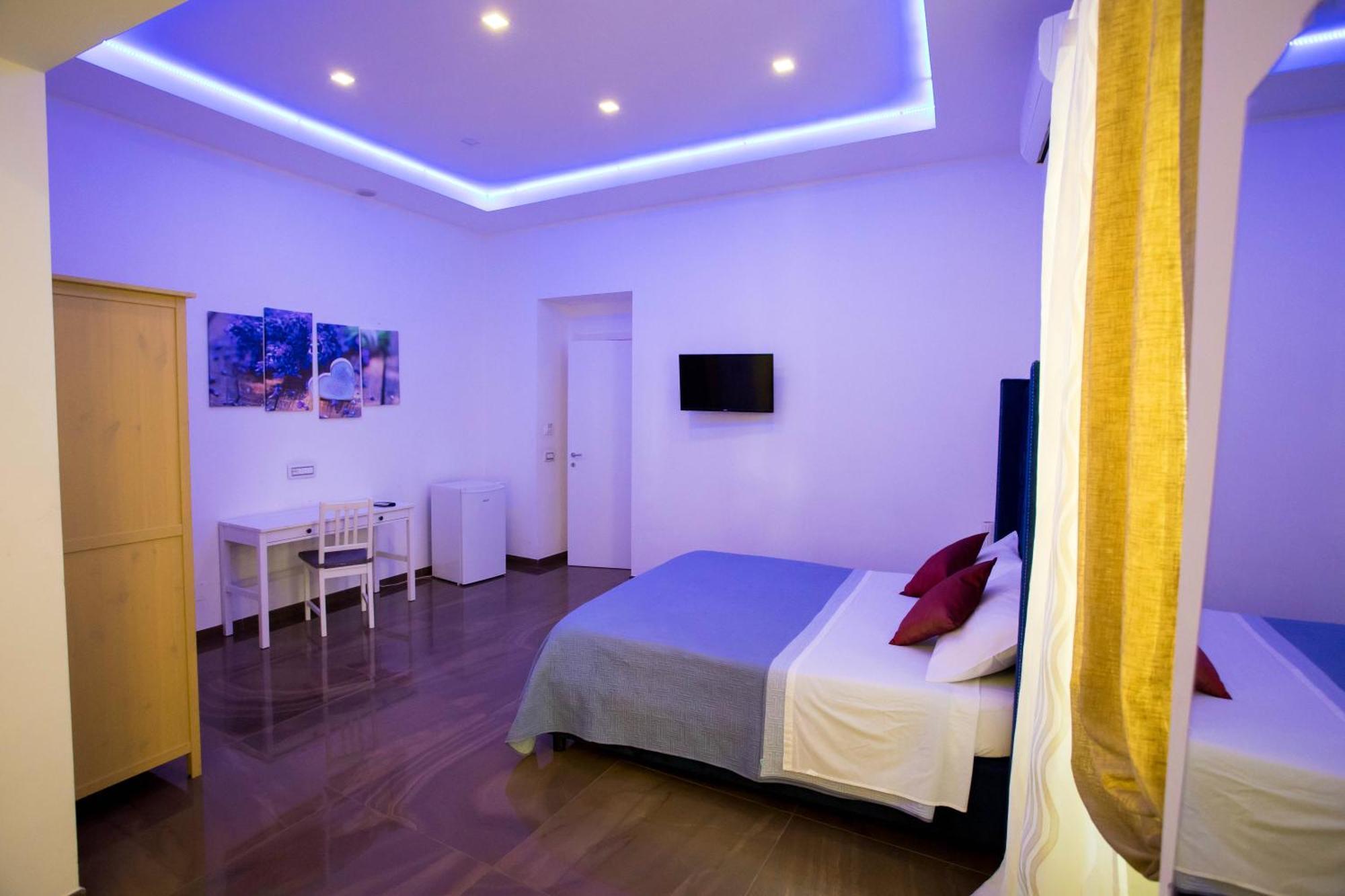 Palazzo 15 Napoli Bed & Breakfast Exterior photo