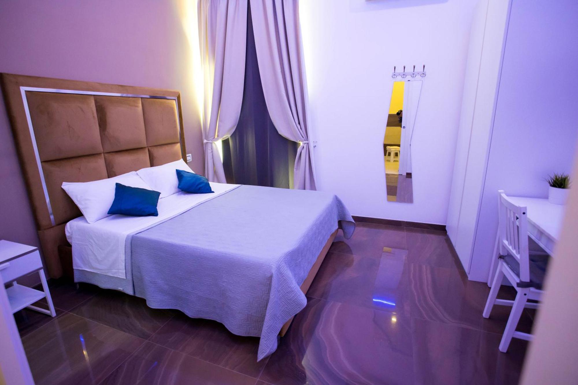 Palazzo 15 Napoli Bed & Breakfast Exterior photo